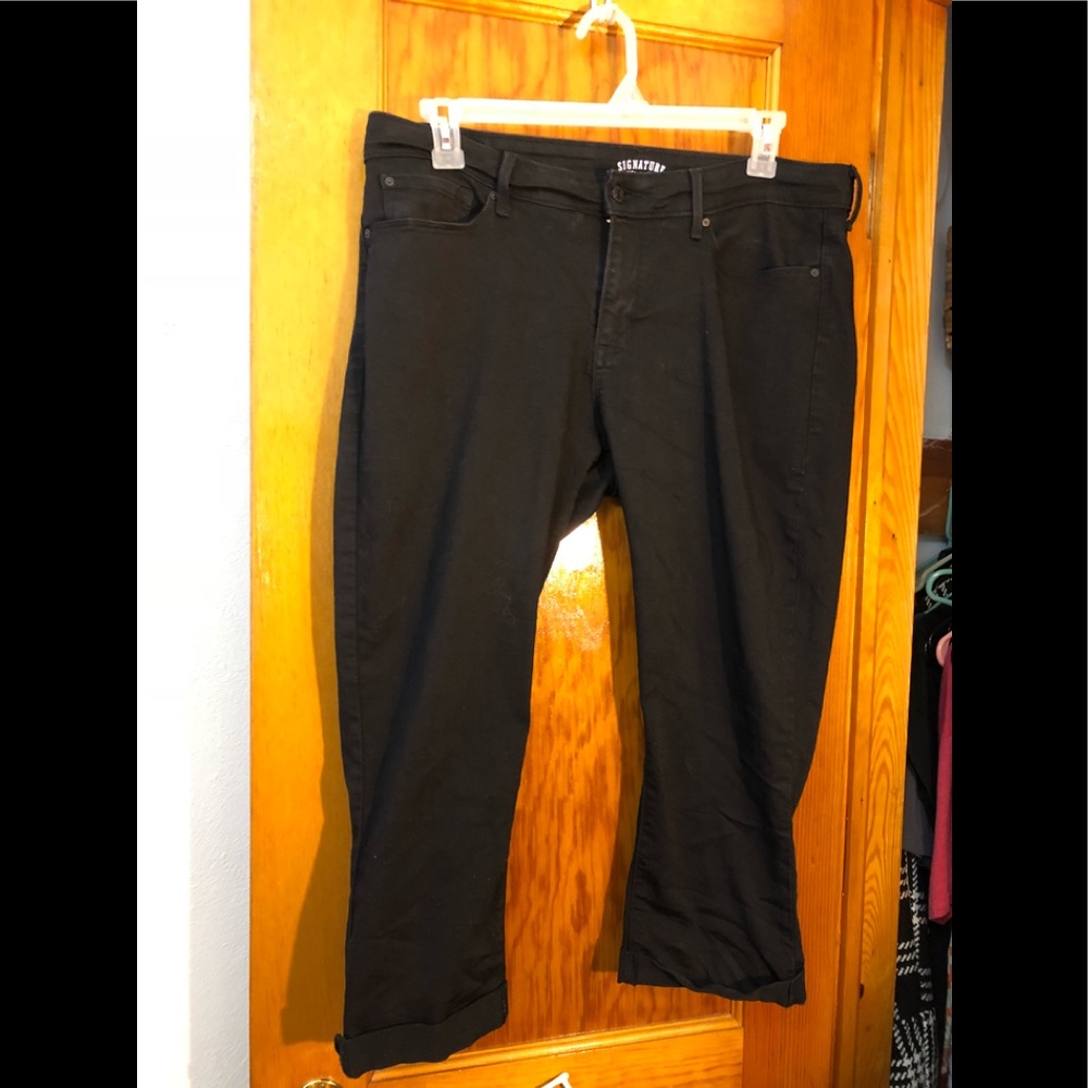 Black denim Capri